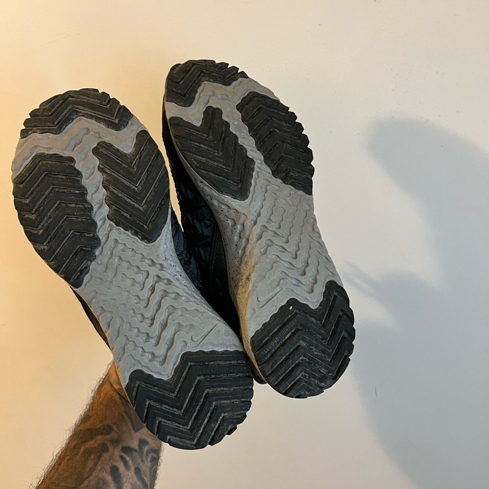 Nike ACG React Terra Gobe
Deep Jungle size 7 - Picture 5 of 10